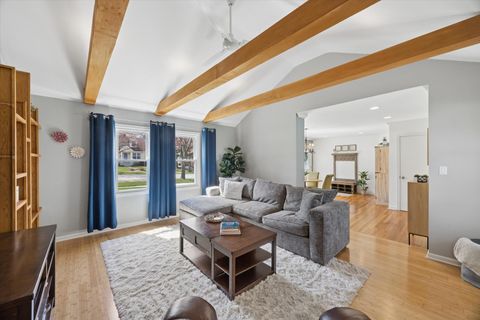 Tiny photo for 626 Sherman Street, Downers Grove, IL 60515 (MLS # 12612426)