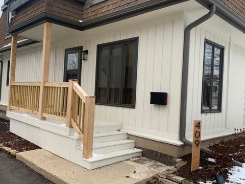 Tiny photo for 409 Jackson Avenue, St. Charles, IL 60174 (MLS # 12594689)