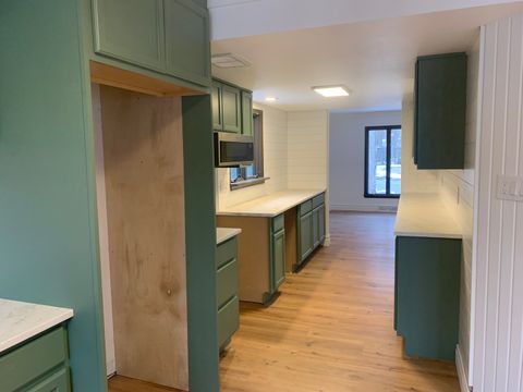 Tiny photo for 409 Jackson Avenue, St. Charles, IL 60174 (MLS # 12594689)