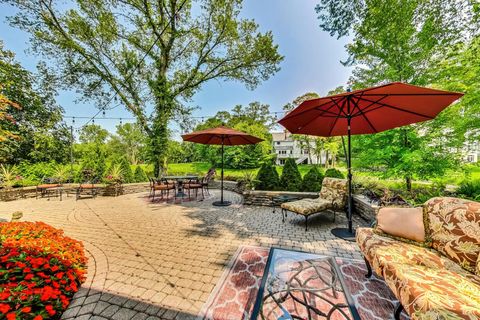 A home in Burr Ridge