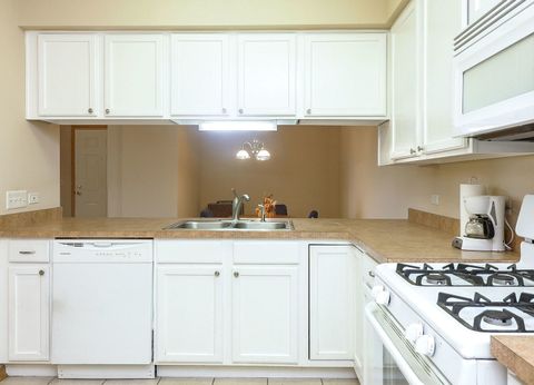 Tiny photo for 2240 S Grace Street #212, Lombard, IL 60148 (MLS # 12458766)