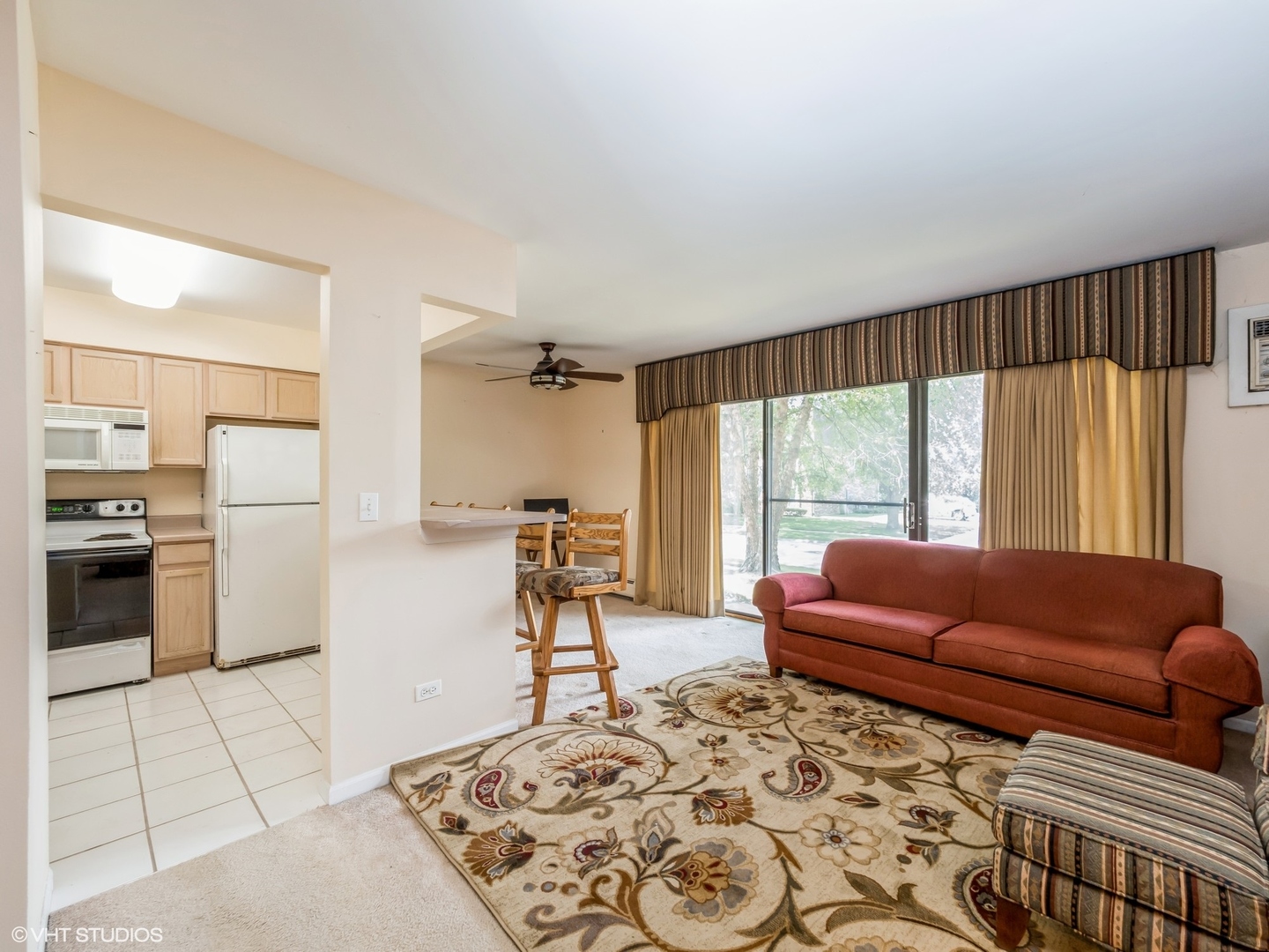 249 W Court of Shorewood 1B