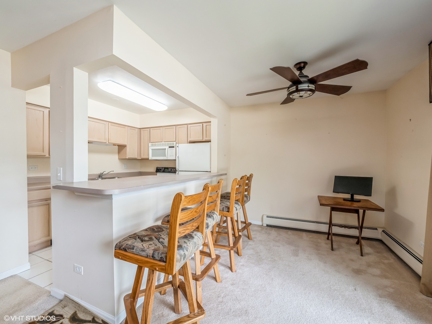 249 W Court of Shorewood 1B