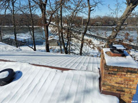 Tiny photo for 15981 HILLCREST Drive, Effingham, IL 62401 (MLS # EB460787)