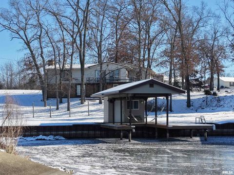 Tiny photo for 15981 HILLCREST Drive, Effingham, IL 62401 (MLS # EB460787)