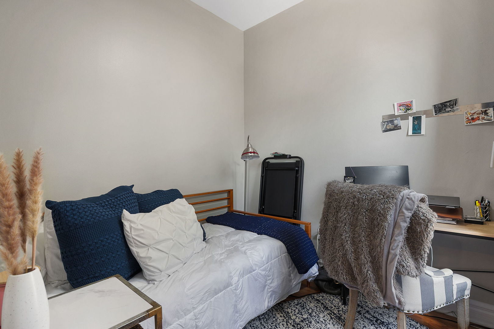 Chicago, Illinois 60622, United States, 11 Bedrooms Bedrooms, ,4 BathroomsBathrooms,Residential,Active,235009