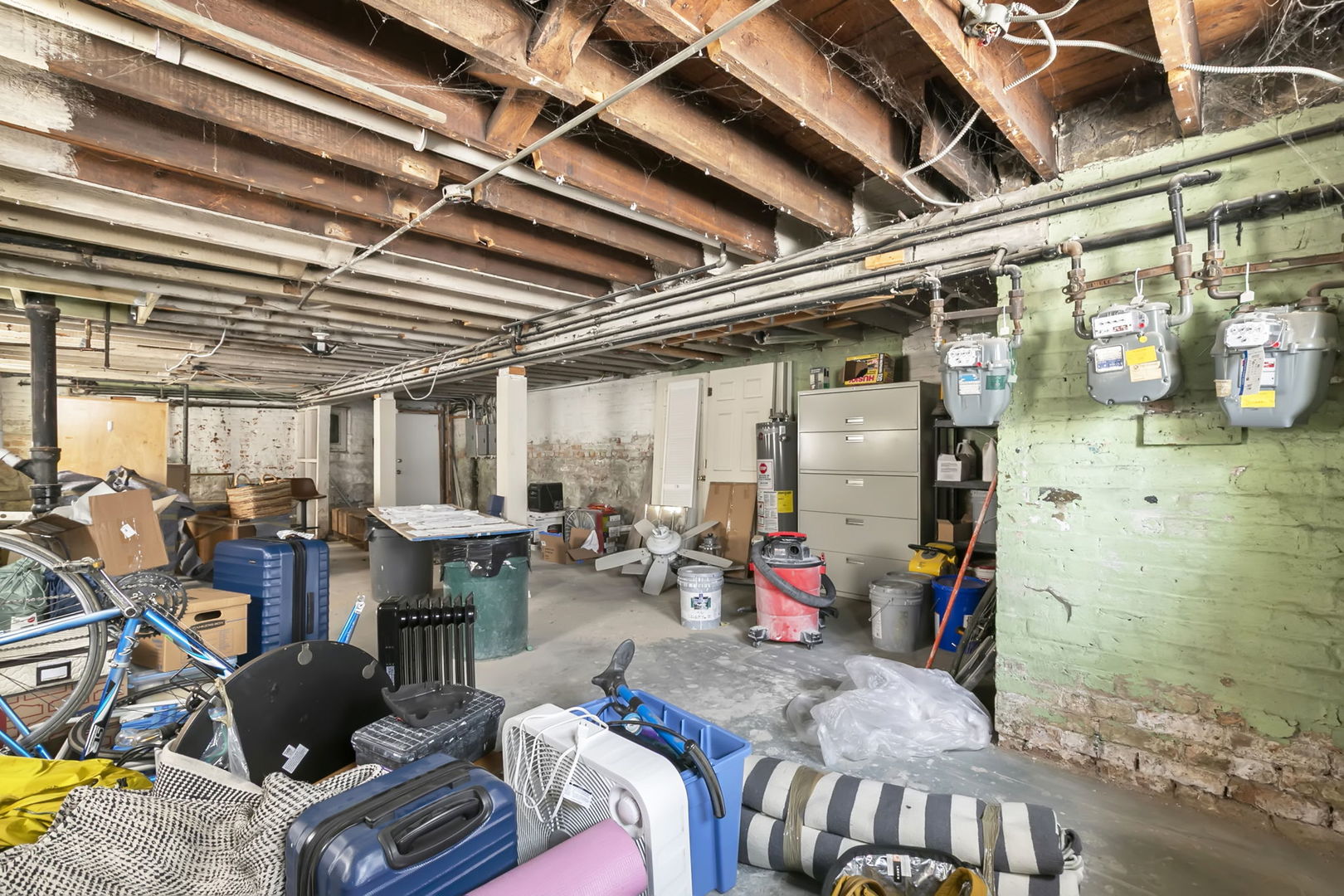 Chicago, Illinois 60622, United States, 11 Bedrooms Bedrooms, ,4 BathroomsBathrooms,Residential,Active,235009