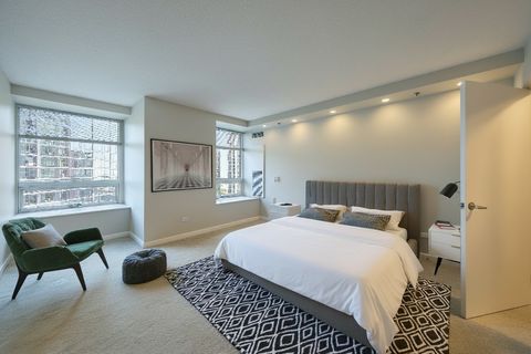 Tiny photo for 512 N McClurg Court #1704, Chicago, IL 60611 (MLS # 12518915)