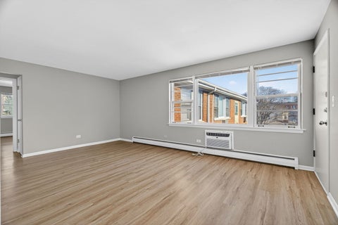 Tiny photo for 36 S Kensington Avenue #06, La Grange, IL 60525 (MLS # 12653610)