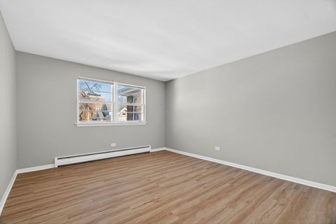 Tiny photo for 36 S Kensington Avenue #06, La Grange, IL 60525 (MLS # 12653610)