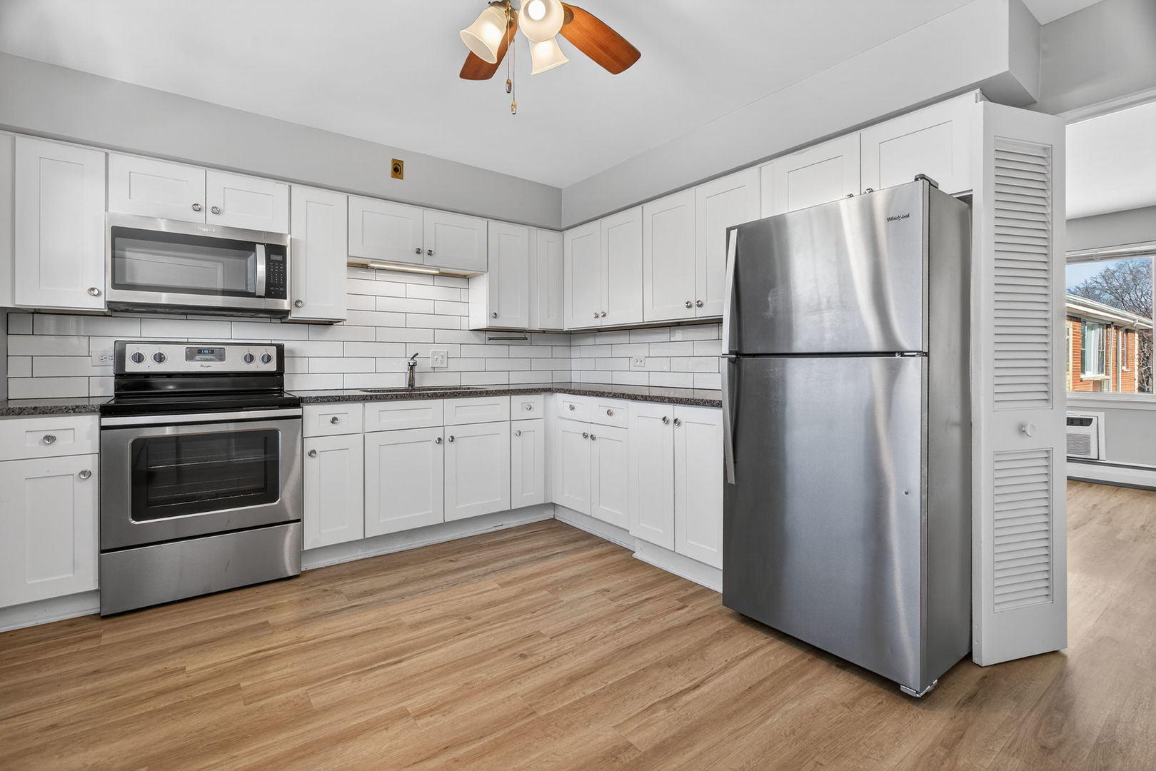 36 S Kensington Avenue 06