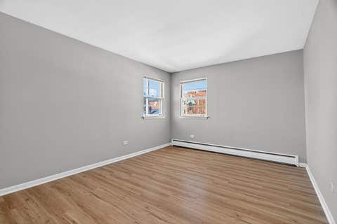 Tiny photo for 36 S Kensington Avenue #06, La Grange, IL 60525 (MLS # 12653610)