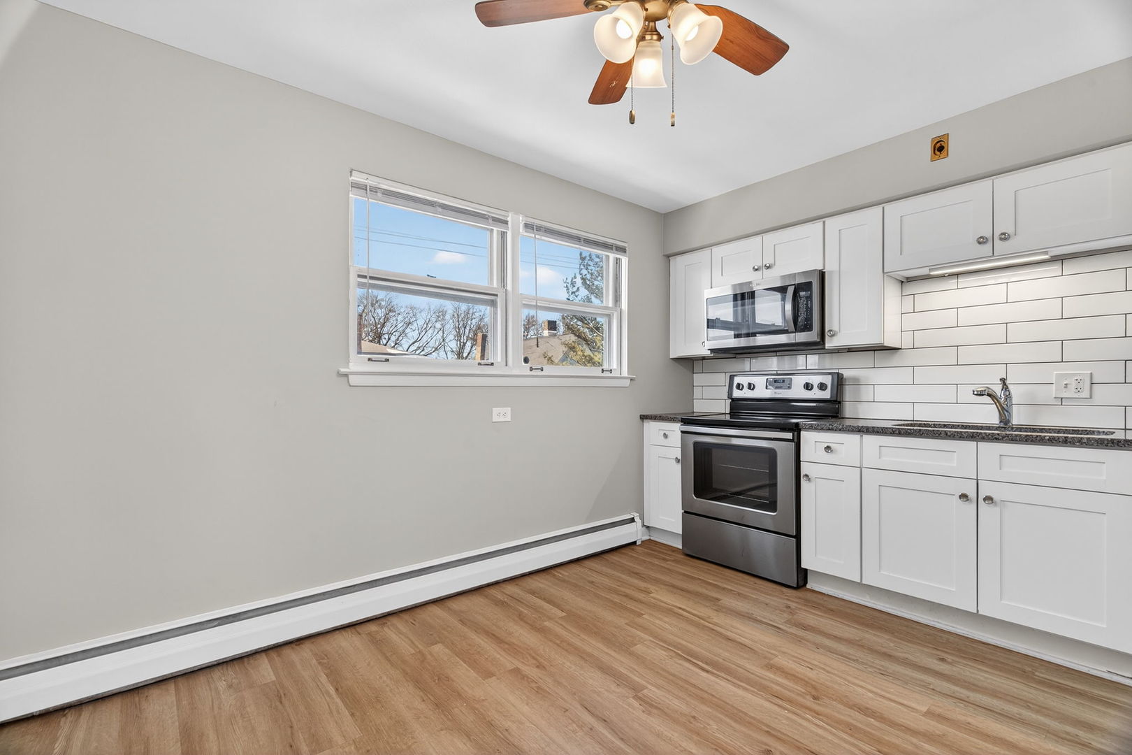 36 S Kensington Avenue 06