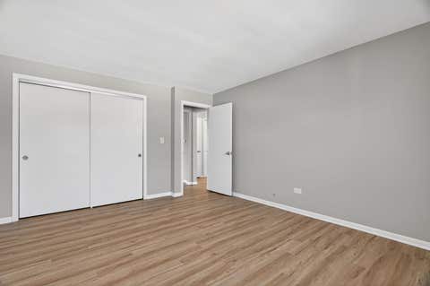 Tiny photo for 36 S Kensington Avenue #06, La Grange, IL 60525 (MLS # 12653610)
