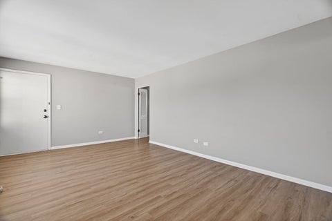 Tiny photo for 36 S Kensington Avenue #06, La Grange, IL 60525 (MLS # 12653610)