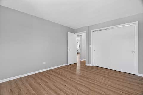 Tiny photo for 36 S Kensington Avenue #06, La Grange, IL 60525 (MLS # 12653610)