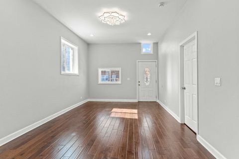 Tiny photo for 2947 S Farrell Street, Chicago, IL 60608 (MLS # 12526481)