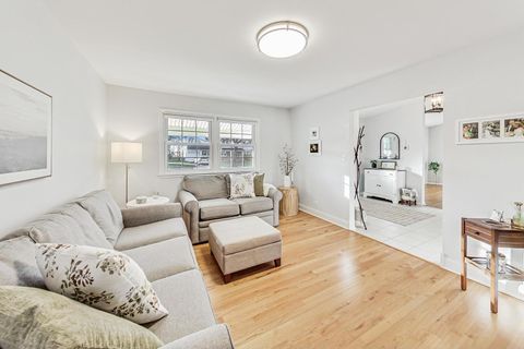 Tiny photo for 651 N Williams Drive, Palatine, IL 60074 (MLS # 12581236)