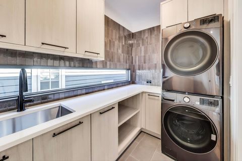 Tiny photo for 3846 N Bell Avenue, Chicago, IL 60618 (MLS # 12541388)