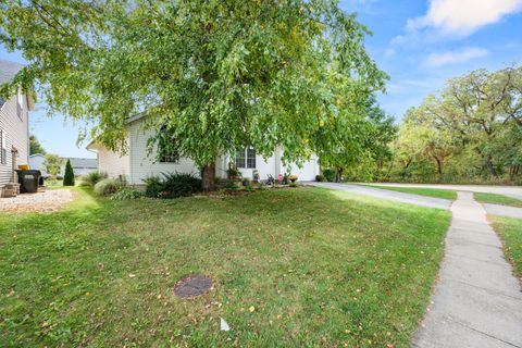 Tiny photo for 728 Hawthorne Lane, Genoa, IL 60135 (MLS # 12484964)