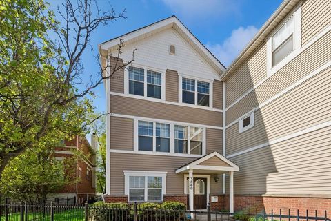 Photo of 3860 N MILWAUKEE Avenue, Chicago, IL 60641 (MLS # 12636025)