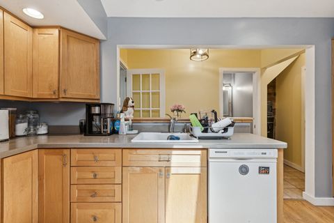 Tiny photo for 1304 Dunleer Drive, Mundelein, IL 60060 (MLS # 12486447)