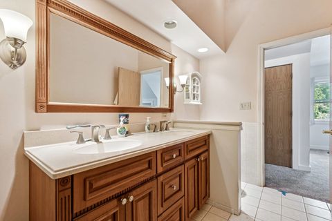 Tiny photo for 1304 Dunleer Drive, Mundelein, IL 60060 (MLS # 12486447)