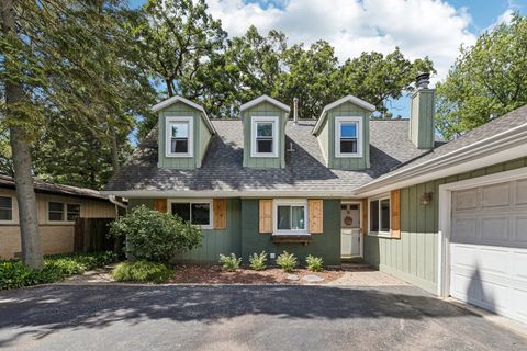 Tiny photo for 1304 Dunleer Drive, Mundelein, IL 60060 (MLS # 12486447)