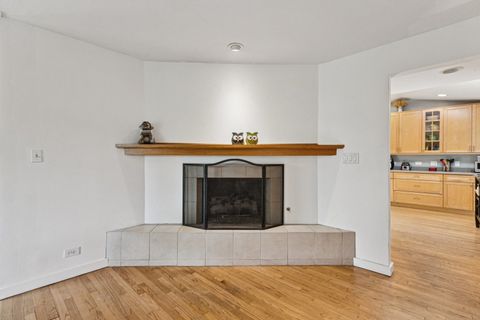 Tiny photo for 1304 Dunleer Drive, Mundelein, IL 60060 (MLS # 12486447)