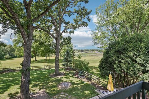 Tiny photo for 1304 Dunleer Drive, Mundelein, IL 60060 (MLS # 12486447)