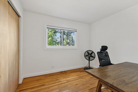 Tiny photo for 1304 Dunleer Drive, Mundelein, IL 60060 (MLS # 12486447)
