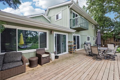 Tiny photo for 1304 Dunleer Drive, Mundelein, IL 60060 (MLS # 12486447)