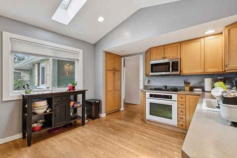 Tiny photo for 1304 Dunleer Drive, Mundelein, IL 60060 (MLS # 12486447)