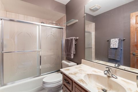 Tiny photo for 8951 Silverdale Drive #2B, Orland Park, IL 60462 (MLS # 12547555)