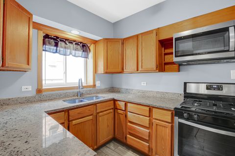 Tiny photo for 10433 S Hale Avenue #1A, Chicago, IL 60643 (MLS # 12571129)