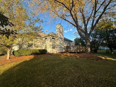 Tiny photo for 2047 James Leigh Drive, Aurora, IL 60503 (MLS # 12532419)