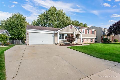 Tiny photo for 501 Argyll Lane, Schaumburg, IL 60194 (MLS # 12475161)
