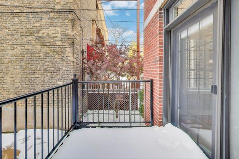 Tiny photo for 1416 W FARWELL Avenue #1R, Chicago, IL 60626 (MLS # 12515326)