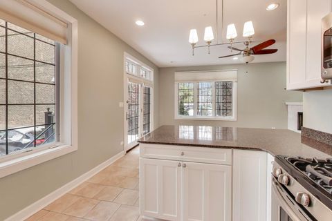 Tiny photo for 1416 W FARWELL Avenue #1R, Chicago, IL 60626 (MLS # 12515326)