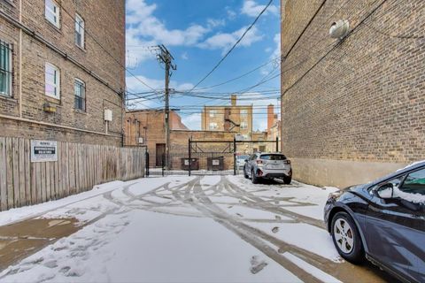Tiny photo for 1416 W FARWELL Avenue #1R, Chicago, IL 60626 (MLS # 12515326)
