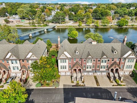 Tiny photo for 402 Brownstone Drive, St. Charles, IL 60174 (MLS # 12481871)
