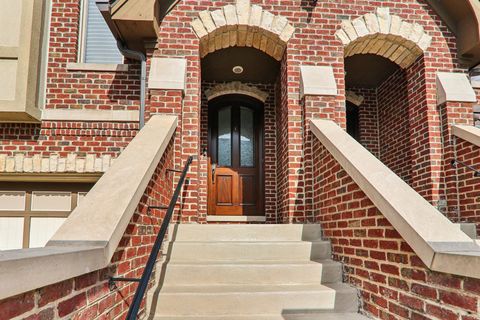 Tiny photo for 402 Brownstone Drive, St. Charles, IL 60174 (MLS # 12481871)