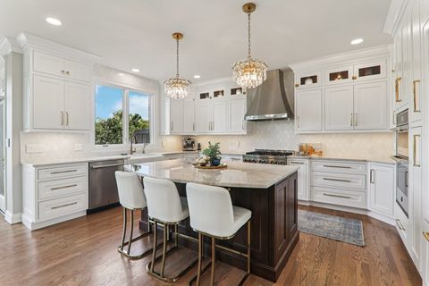 Tiny photo for 402 Brownstone Drive, St. Charles, IL 60174 (MLS # 12481871)