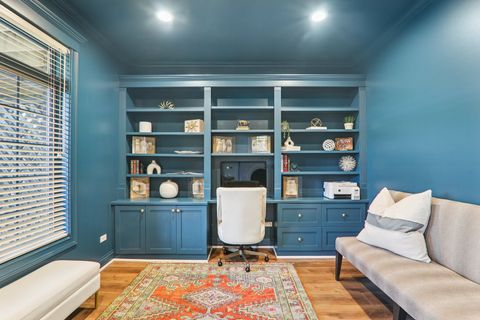 Tiny photo for 402 Brownstone Drive, St. Charles, IL 60174 (MLS # 12481871)