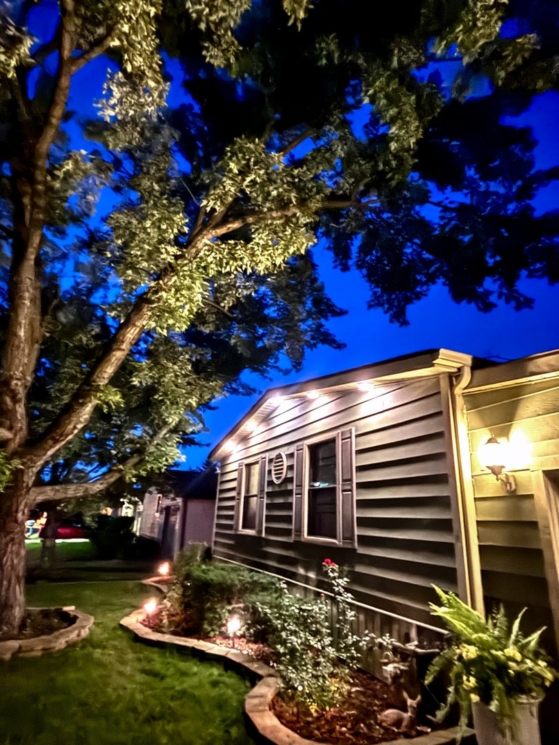 261 Blackthorn Road