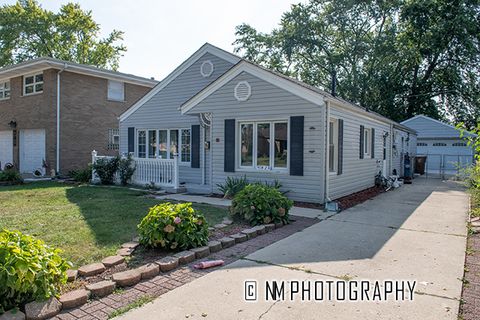 Tiny photo for 9828 Warren Avenue, Oak Lawn, IL 60453 (MLS # 12415680)