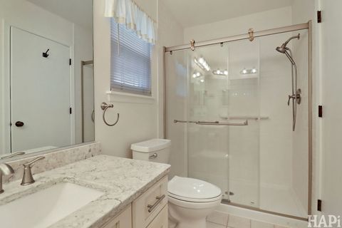 Tiny photo for 566 Greenbay Court, Lake Zurich, IL 60047 (MLS # 12515284)