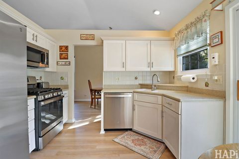 Tiny photo for 566 Greenbay Court, Lake Zurich, IL 60047 (MLS # 12515284)