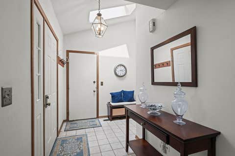Tiny photo for 1566 N WINDSOR Drive #1566, Arlington Heights, IL 60004 (MLS # 12715416)