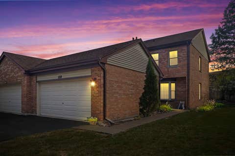 Tiny photo for 1566 N WINDSOR Drive #1566, Arlington Heights, IL 60004 (MLS # 12715416)